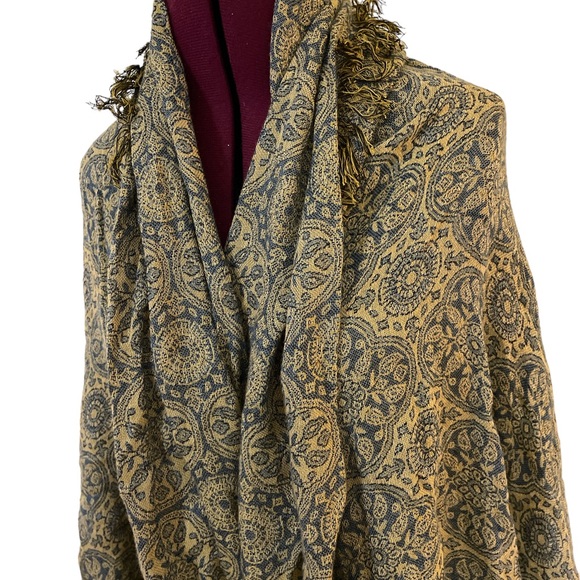 🆕Free People kimono wrap shawl Boho Chic Wrap scarf style fabric perfect fall - Picture 4 of 6